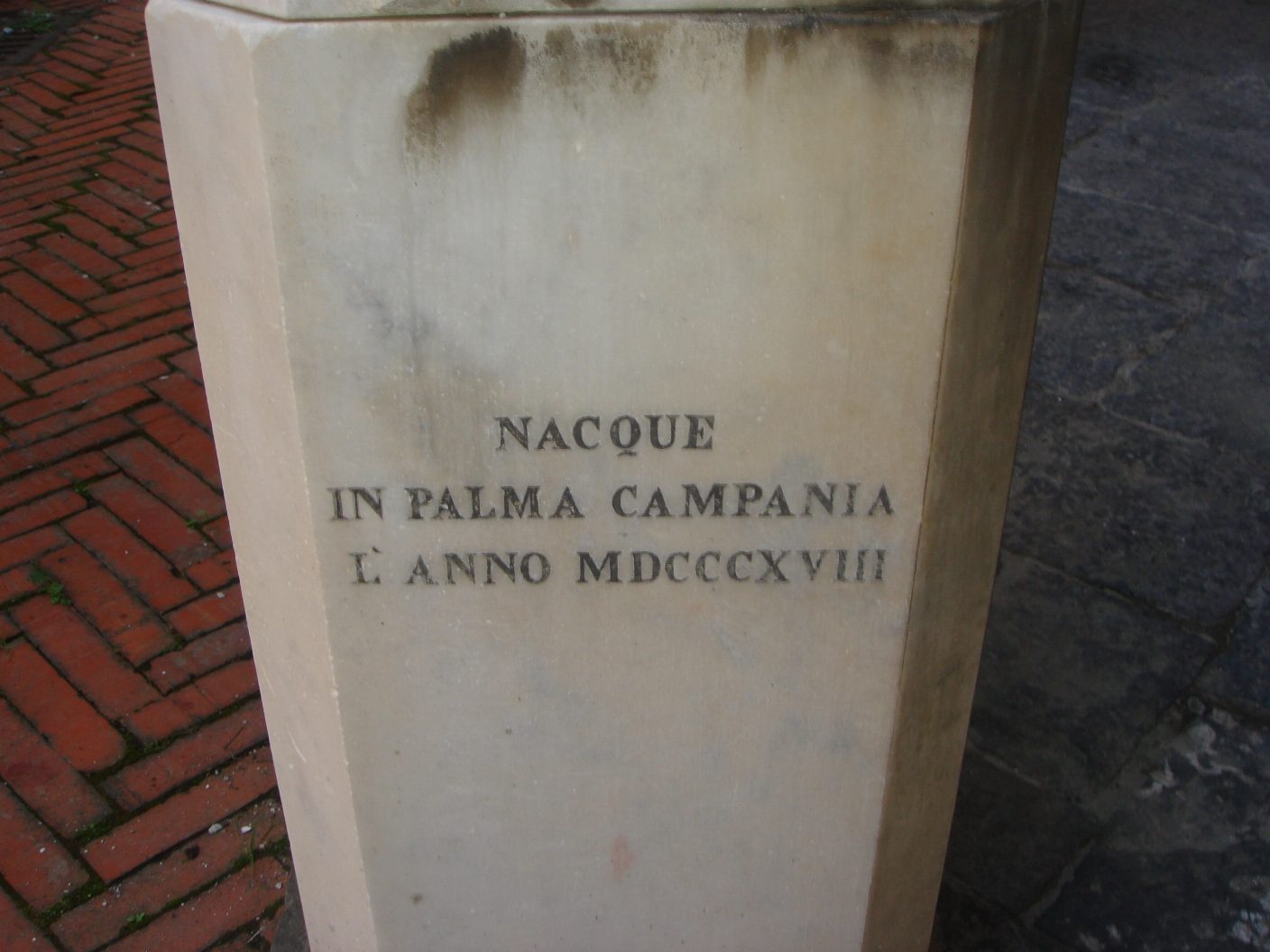 Biagio Lauro's bust, Naples -04.JPG
